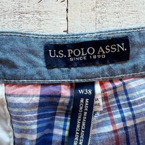 NWT (Brand New) Men's U.S. Polo Assn. Blue Plaid Shorts. Waist size 38.